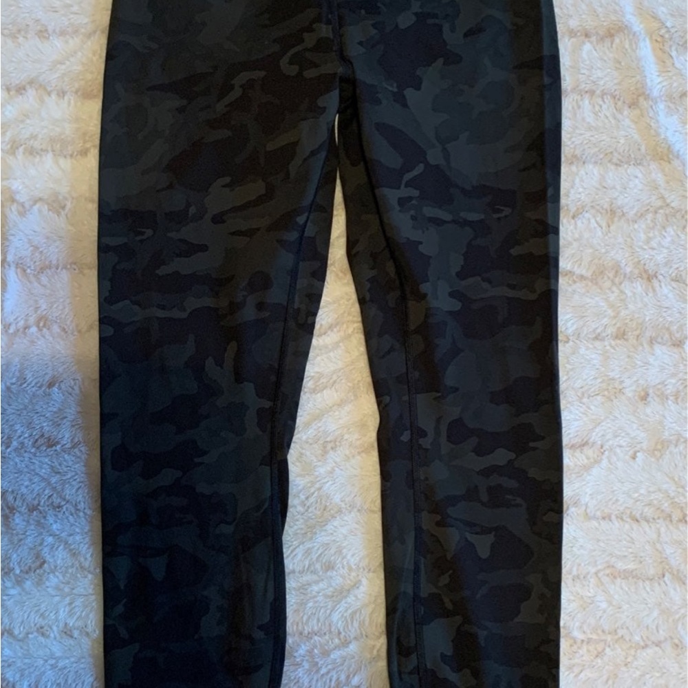 Lululemon Wunder Under HR camo- size 10